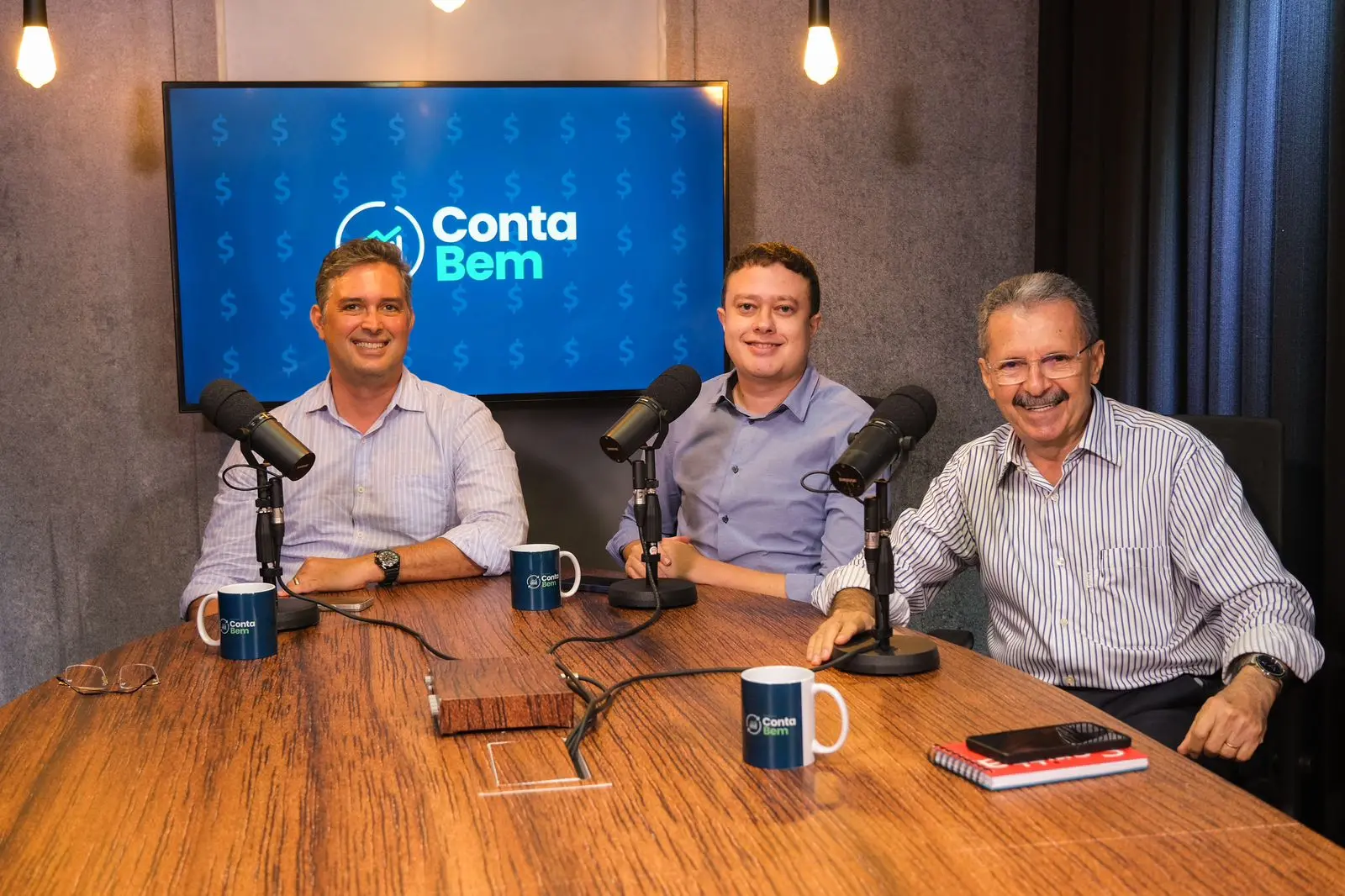 No Conta Bem, Murilo Pascoal conversa com os jornalistas Victor Ximenes e Egídio Serpa