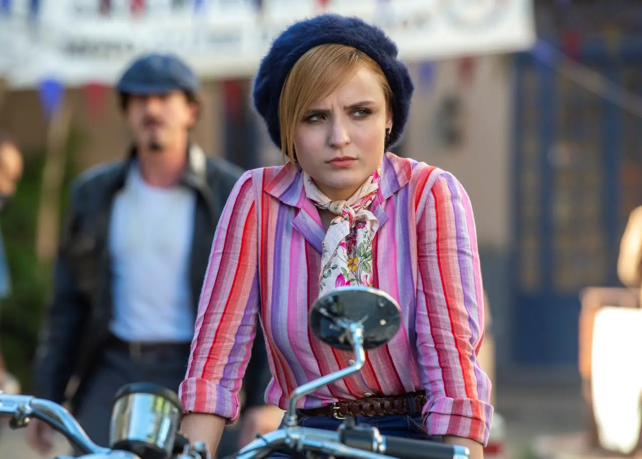 Larissa Manoela não renova com a TV Globo