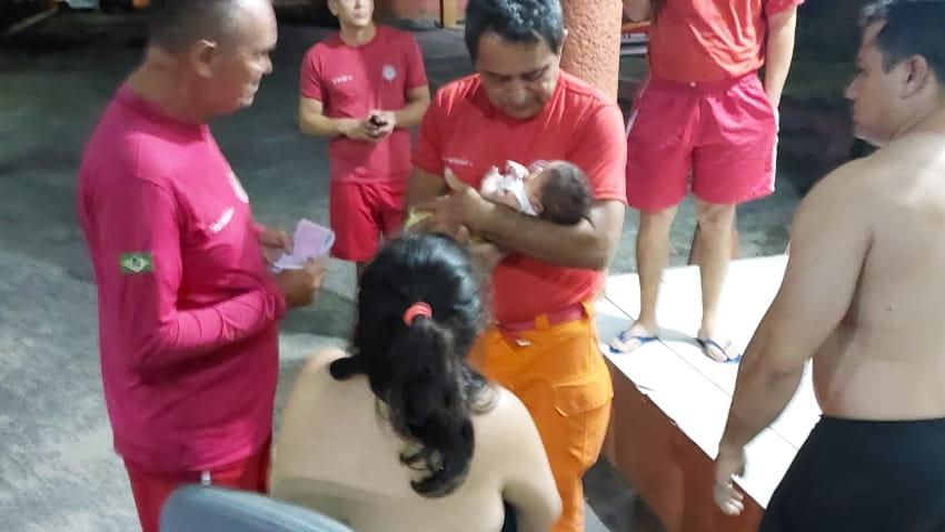Recém-nascido é salvo por bombeiros após engasgar no bairro José Walter