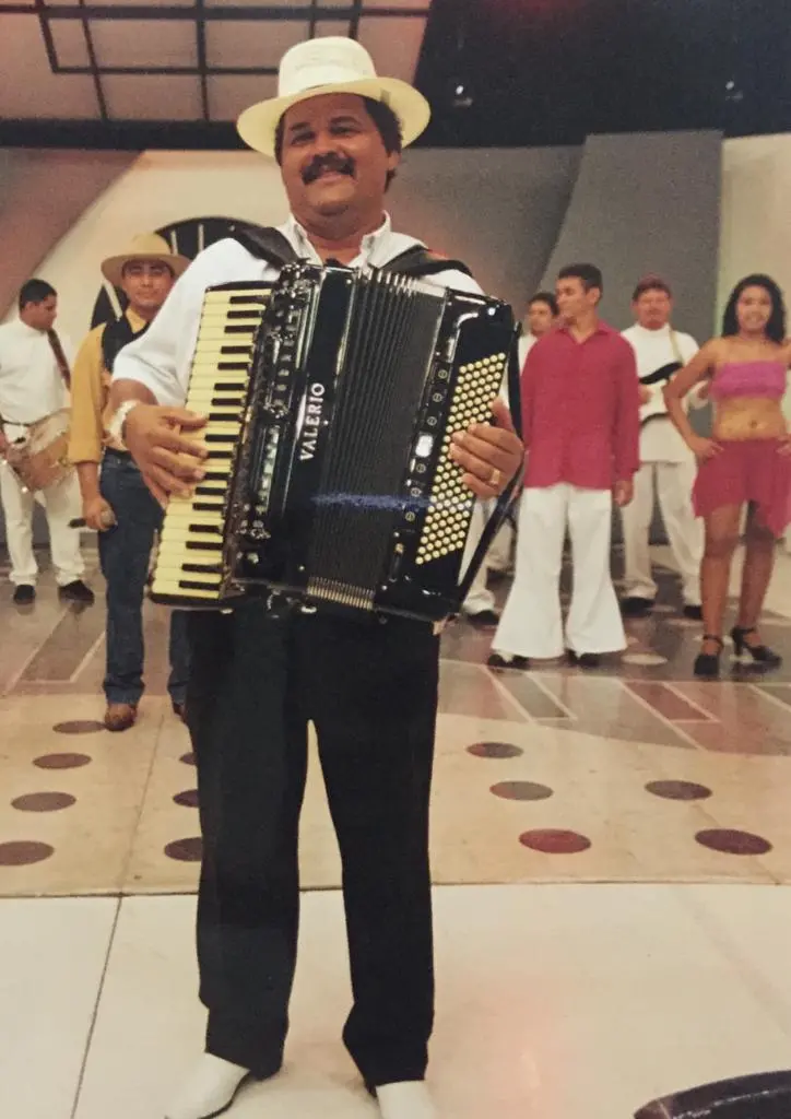 Didi dos Brasas do programa Forrobodó da TV Diário