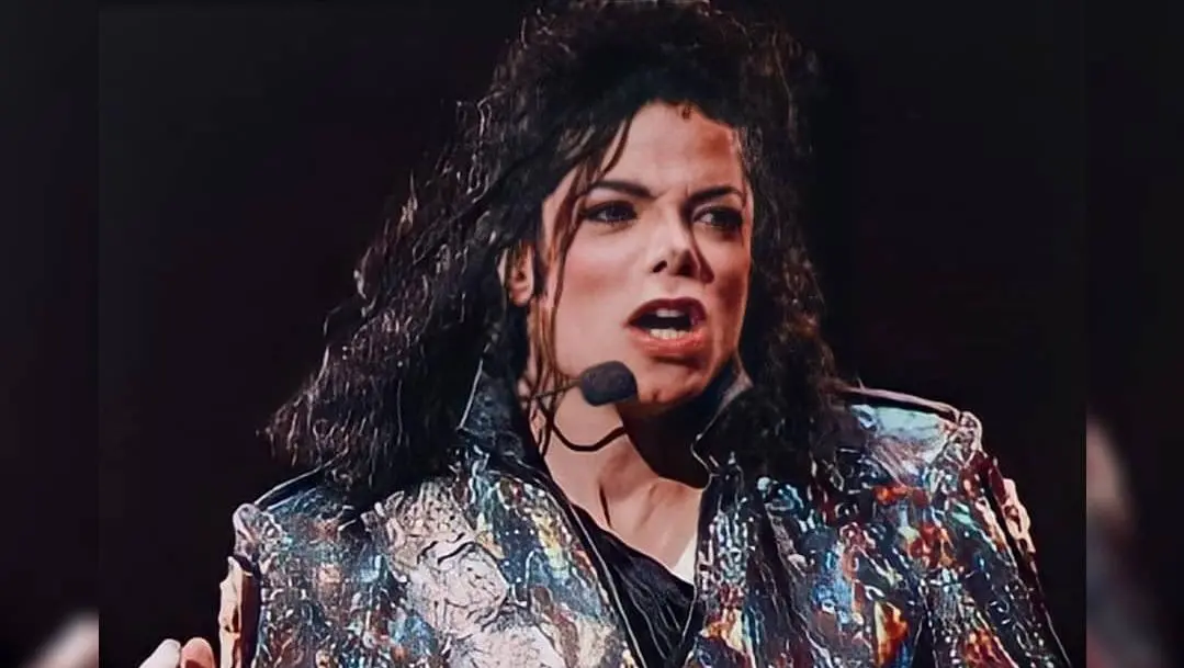 O cantor morreu em 2009 e enfrenta acusações desde 1993; ele chegou a ser preso, julgado e inocentado ainda em vida