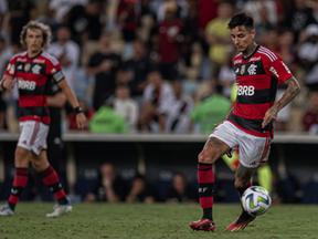 Imagem mostra jogadores de futebol do Flamengo