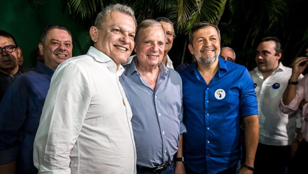 Sarto com Tasso e Élcio em evento dos 35 anos do PSDB
