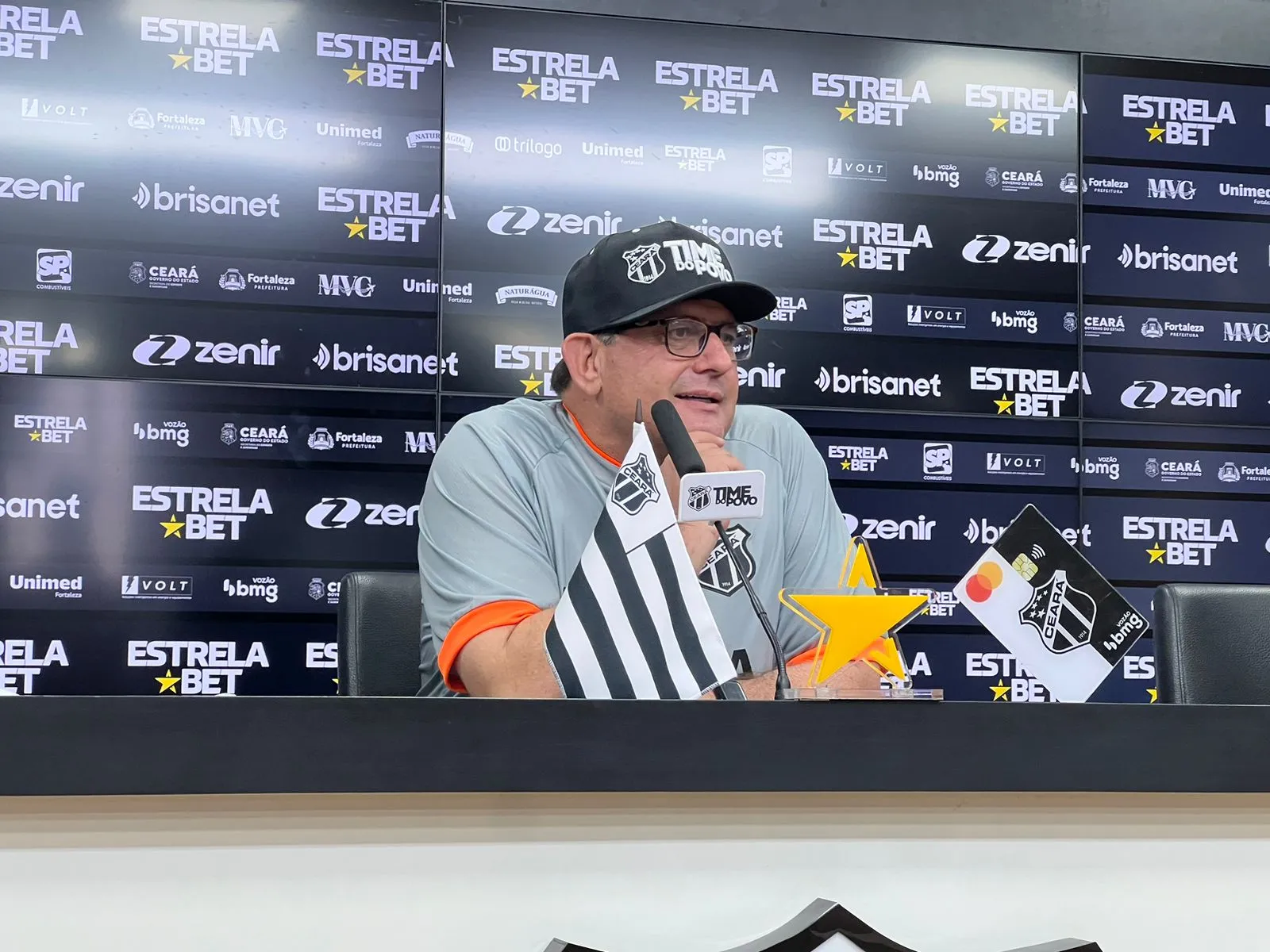 Guto Ferreira foi apresentado no Ceará nesta sexta-feira (30)