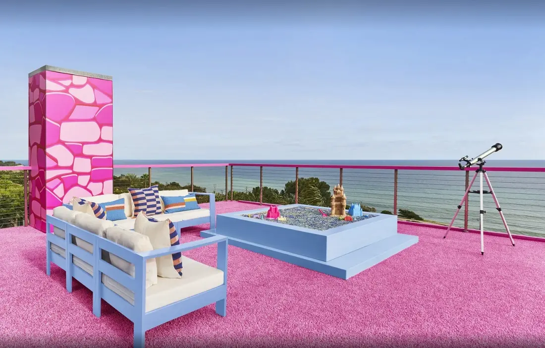 Mansão que inspirada na Casa dos Sonhos da Barbie