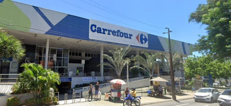 Carrefour fechou uma de suas unidades mais movimentadas e emitiu comunicado (Foto Reprodução/Internet)