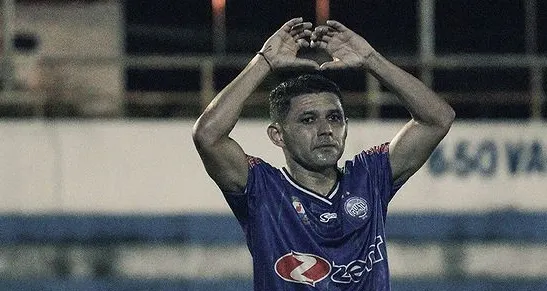 Azulão somou três pontos na estreia da competição.