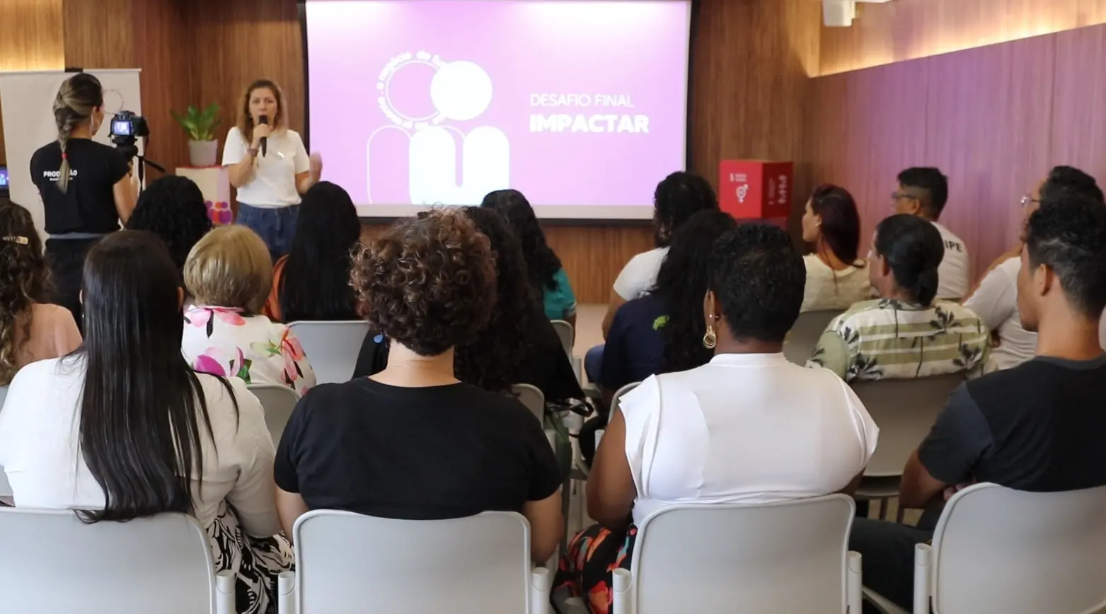 Ticiana Rolim palestra para público