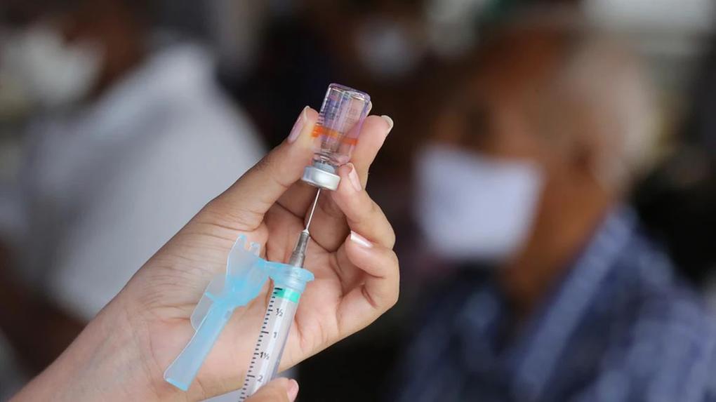 Vacinas estão disponíveis em dois bairros de Fortaleza, no fim de semana