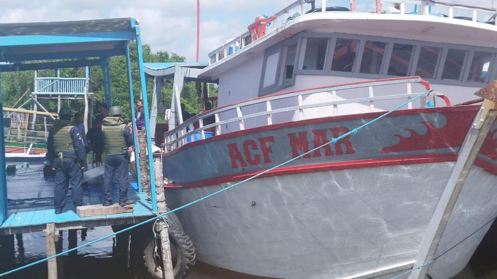 barco que tinha pescado irregular em acaraú
