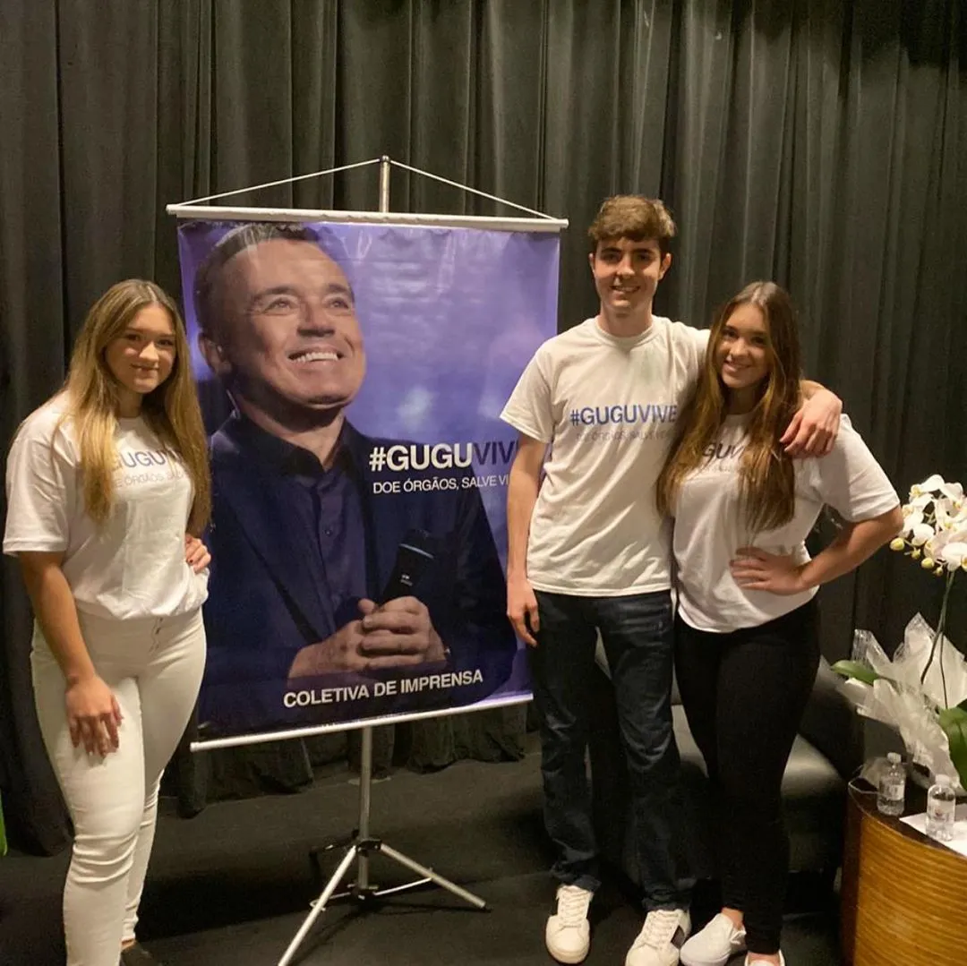 Filhos de Gugu participam de homenagens