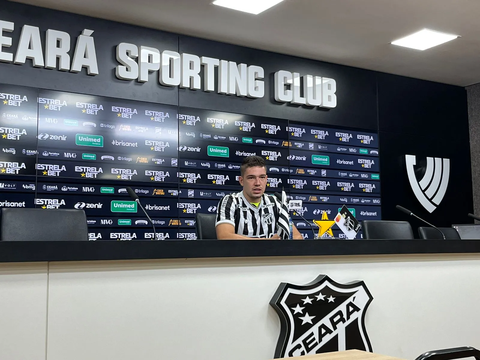 Bissoli durante sua coletiva de apresentação.