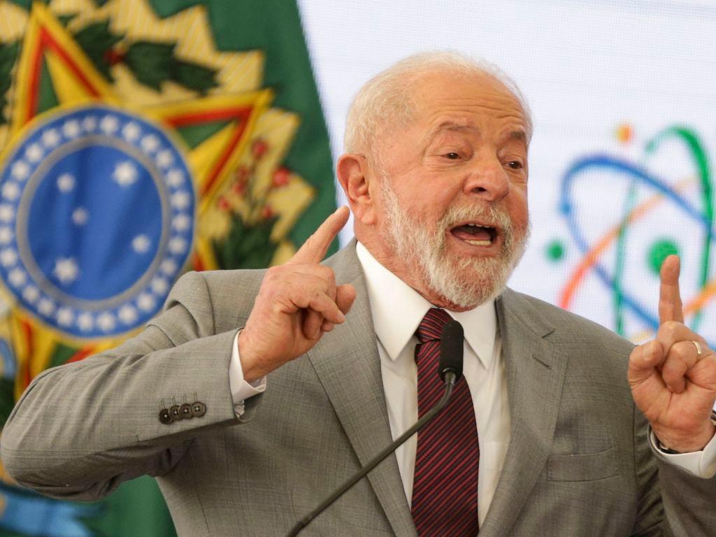 Lula  durante cerimônia de entrega de medalhas da Ordem Nacional do Mérito Científico