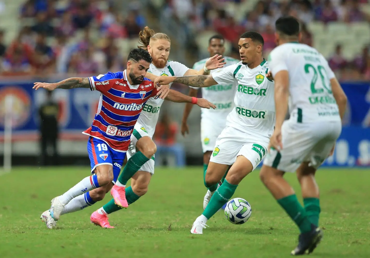 Imagem da notícia: Duplo prejuízo tricolor