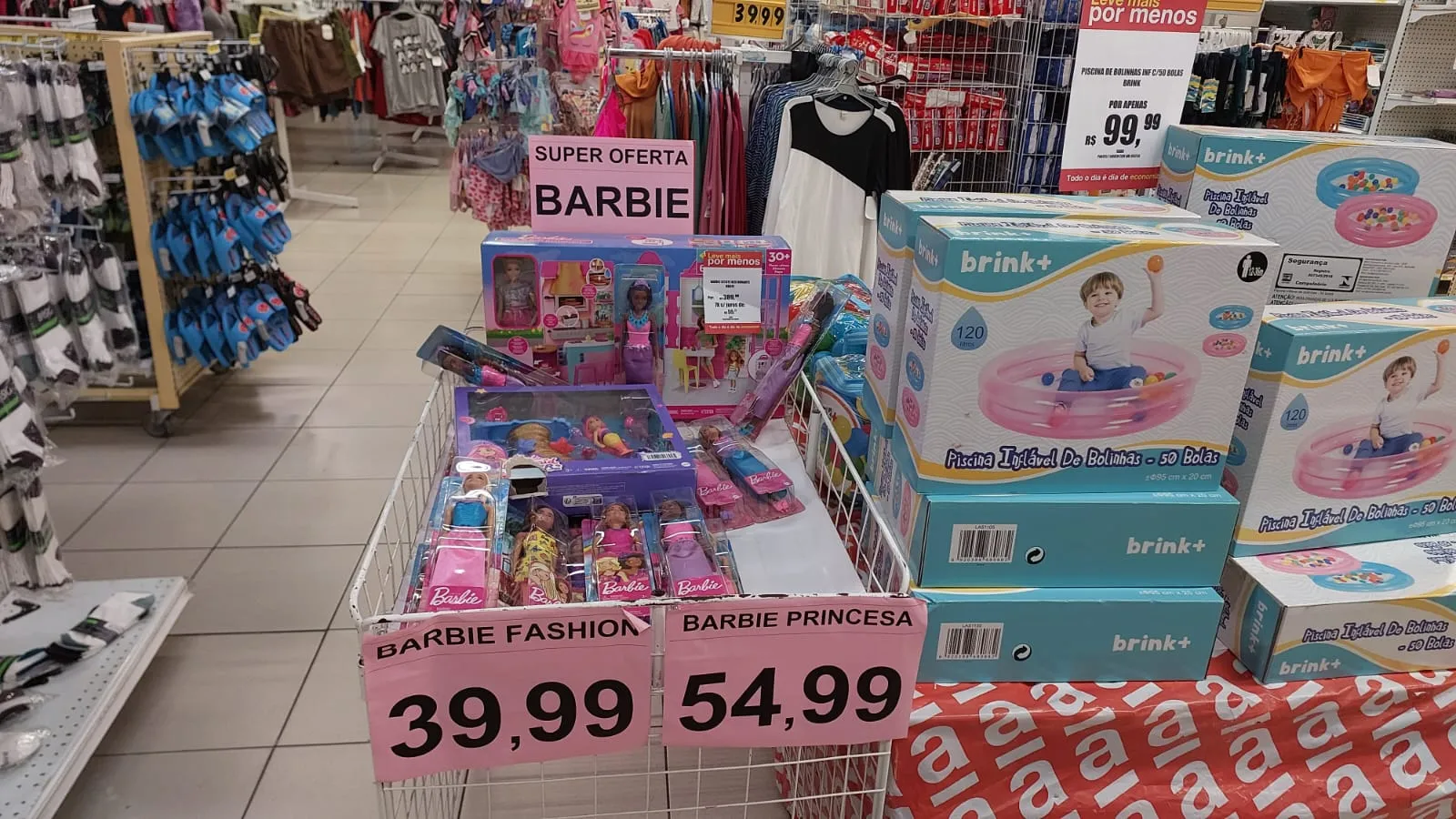 Na Americanas, o estoque se reduzia a uma última gôndola