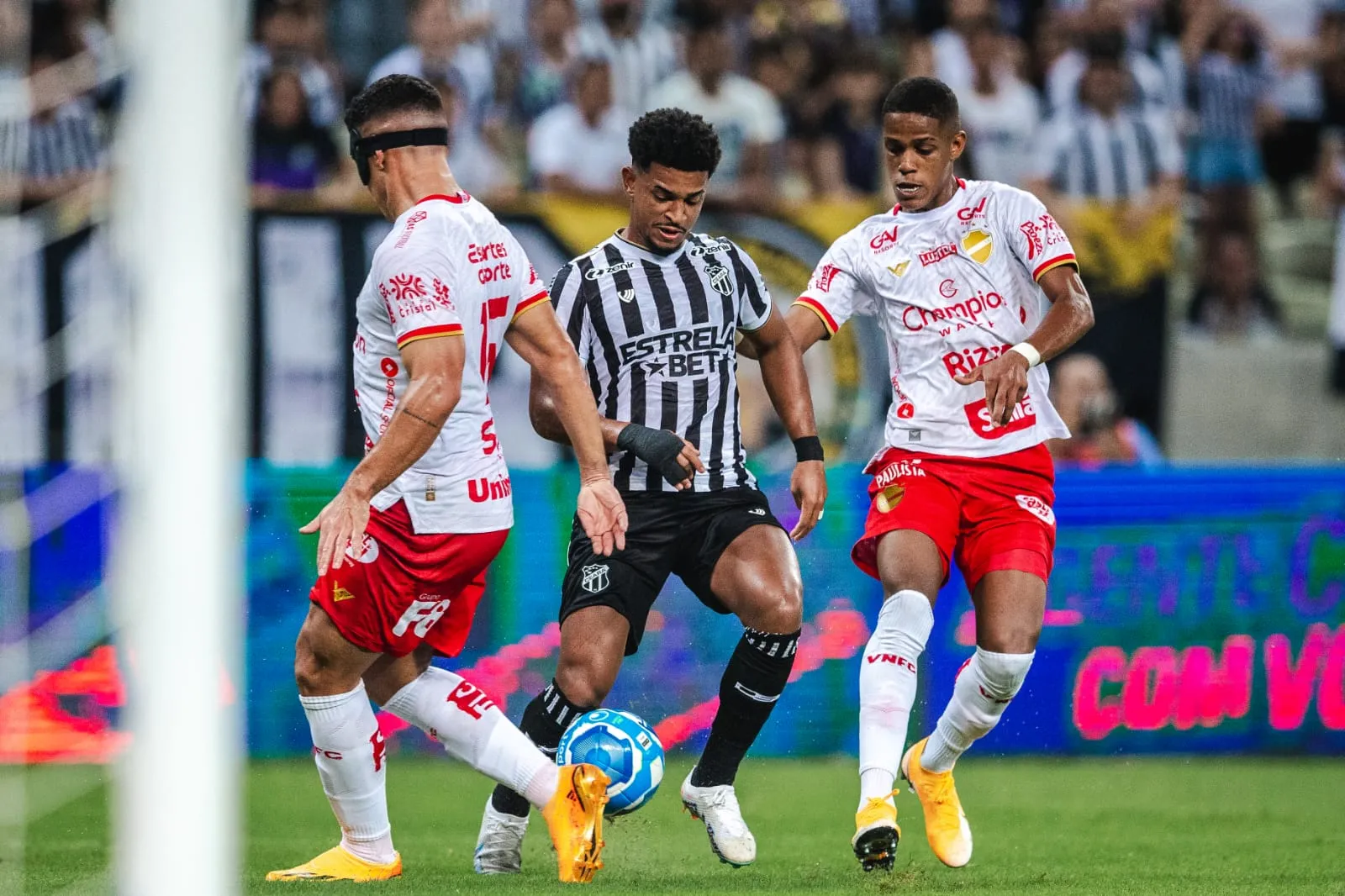 Warley em ação pelo Ceará