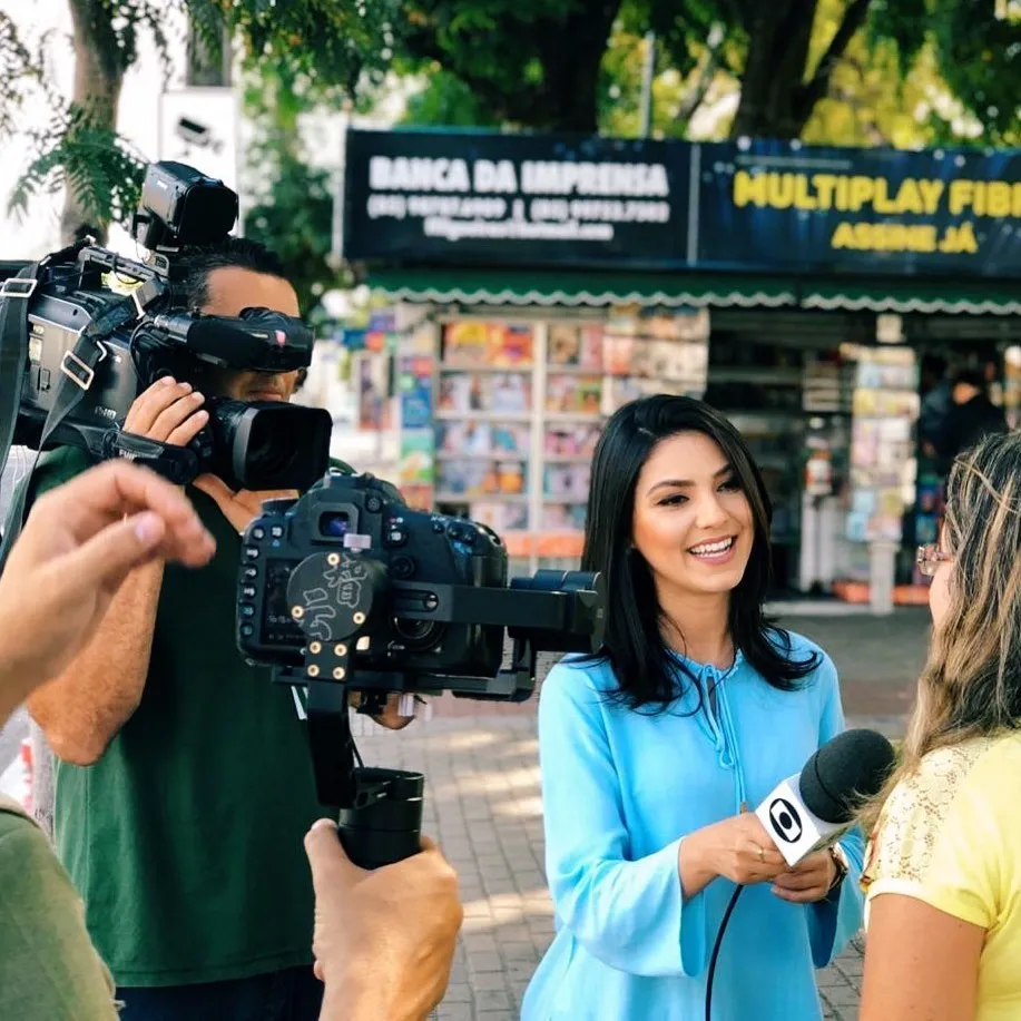 Em 2019, Marcella estreou como repórter da TV Verdes Mares