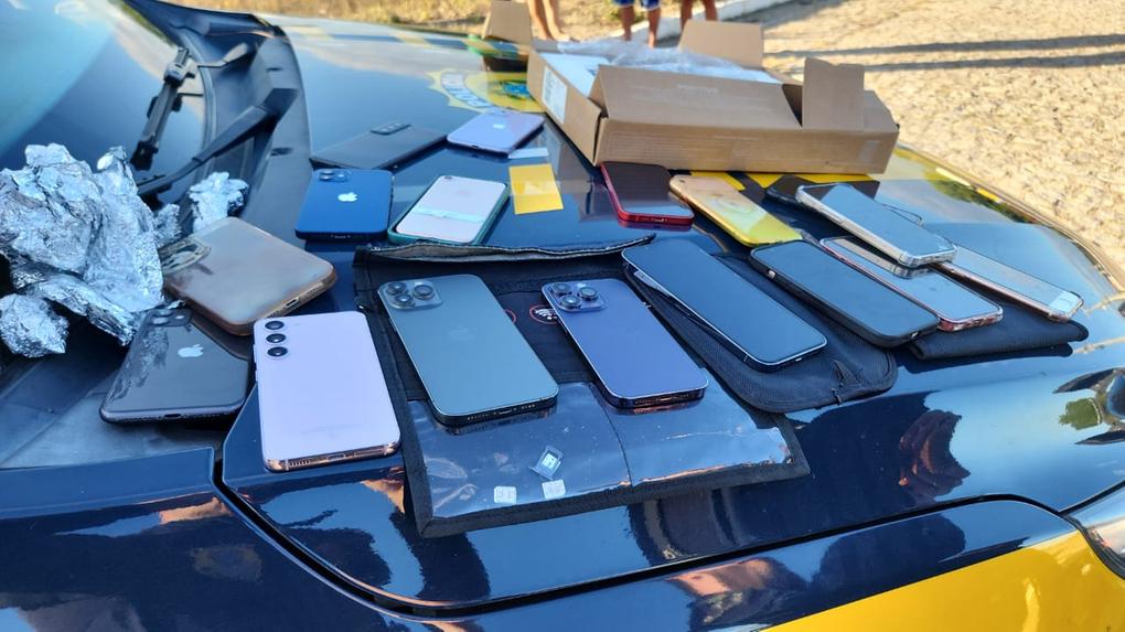 55 celulares furtados são recuperados em ação policial em Fortaleza