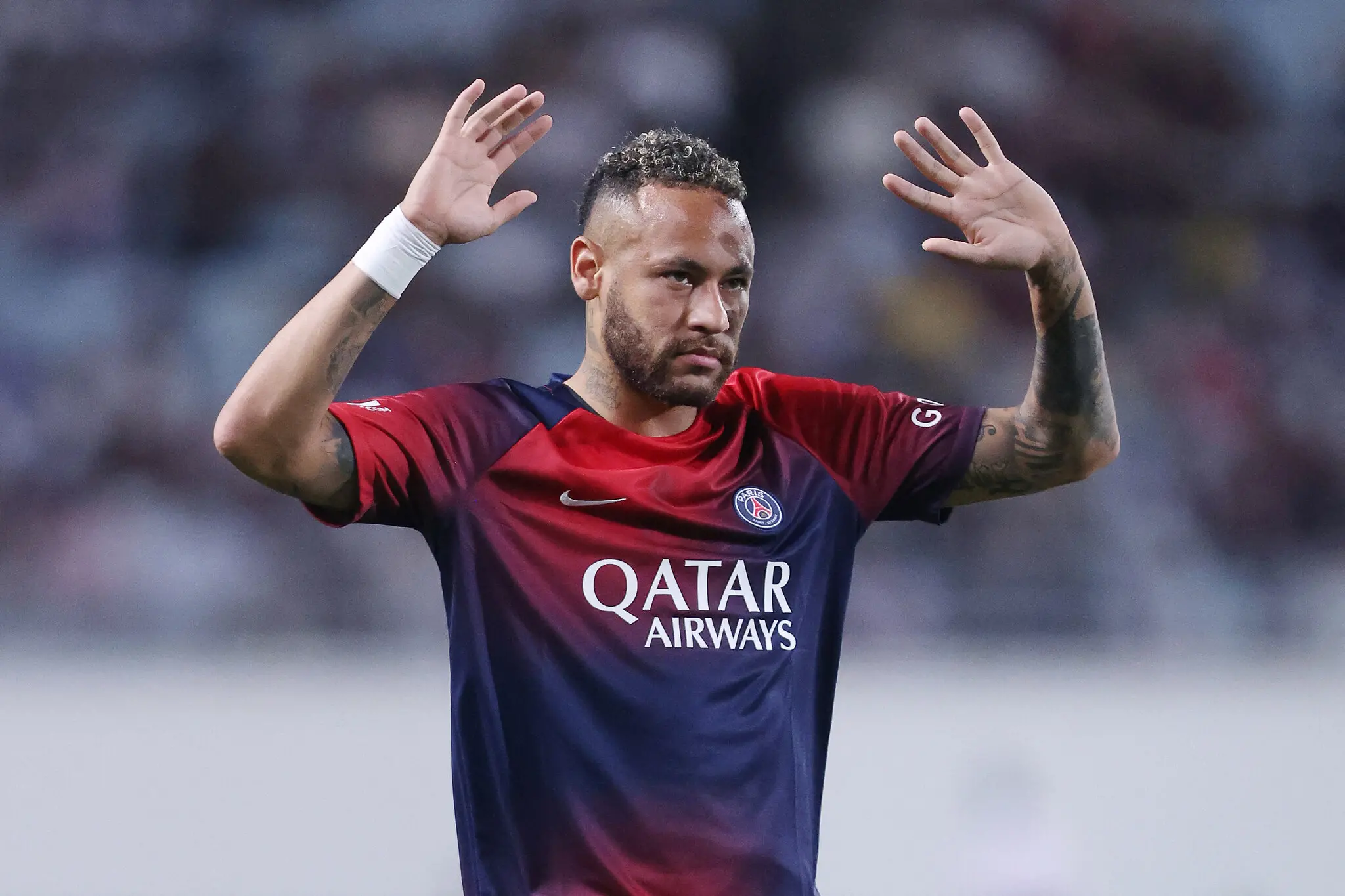 Neymar deve deixar o PSG em breve
