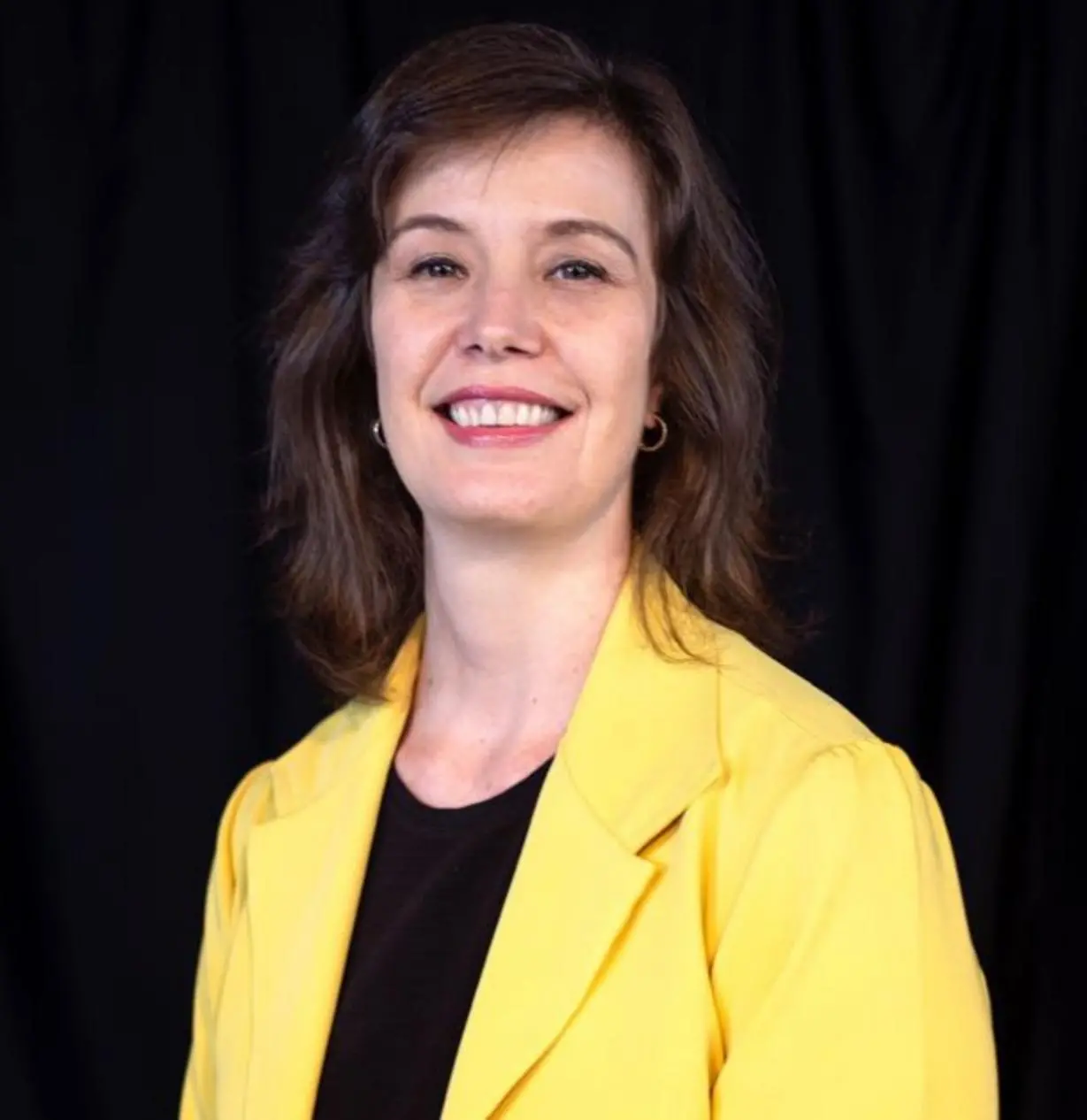 Renata Peluso é mestre em Engenharia de Software, filósofa e professora voluntária da Organização Internacional Nova Acrópole há mais de 25 anos