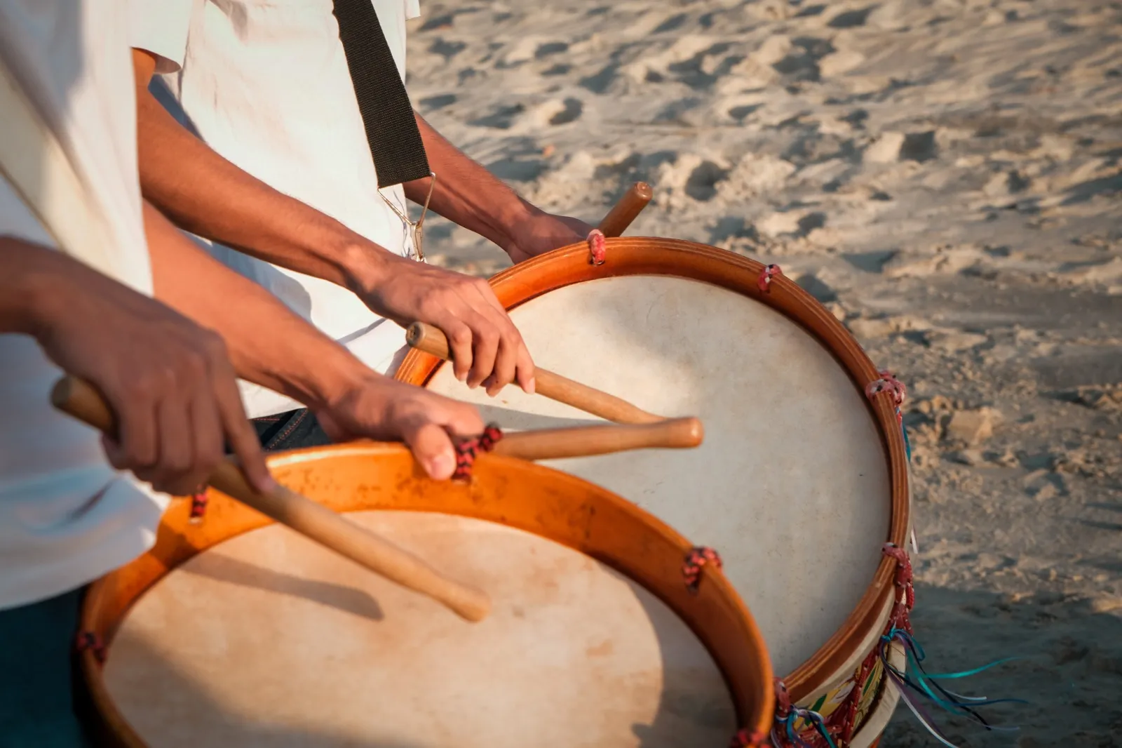 Instrumentos são agregados durante as décadas