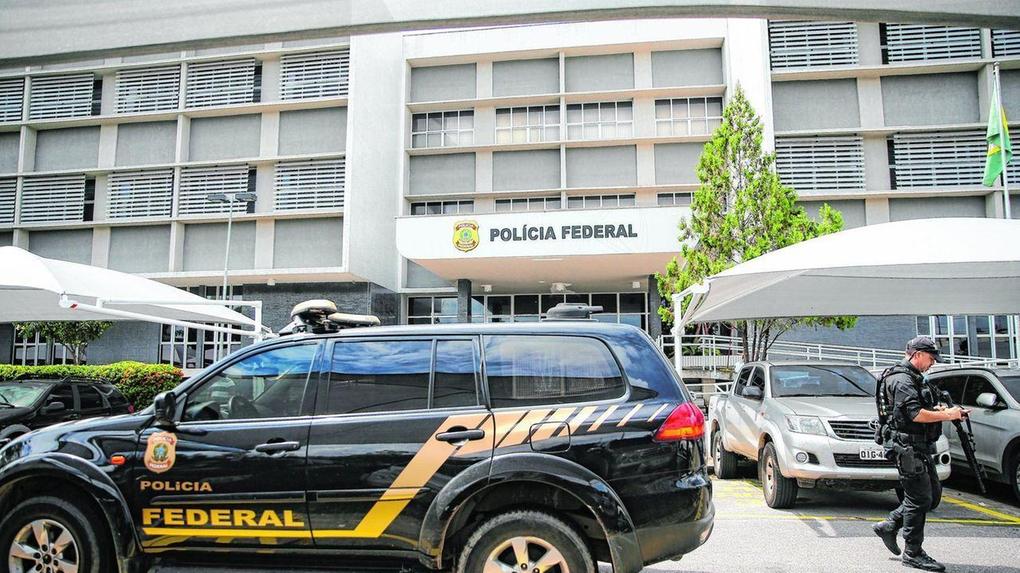O suspeito estava preso no xadrez da Superintendência da Polícia Federal no Ceará