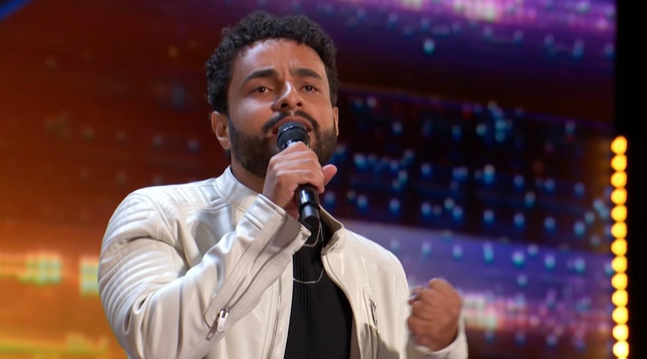 Gabriel Henrique cantando no America's Got Talent
