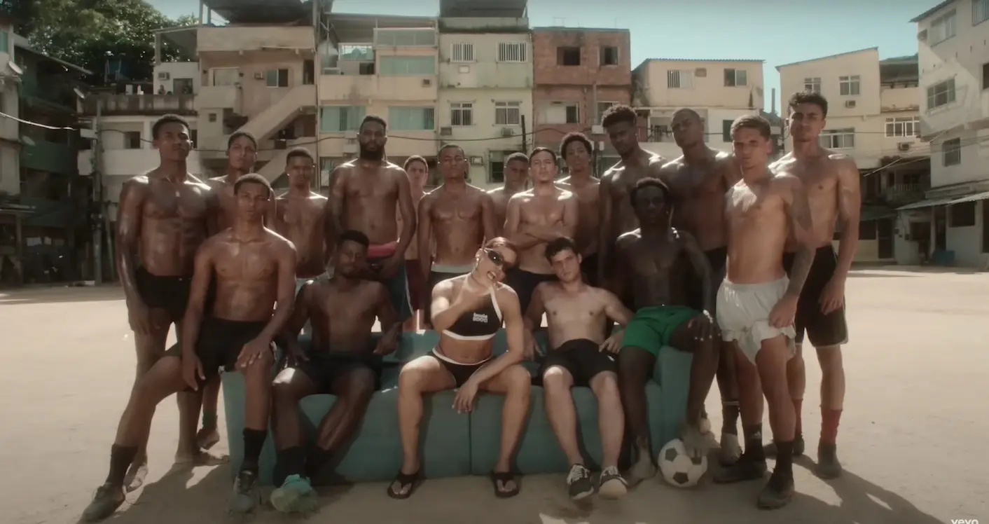 Anitta concorre com clipe de funk gravado no Brasil