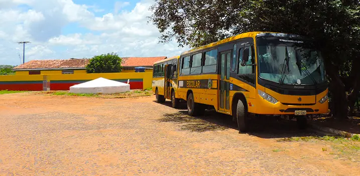 ônibus escolar prefeitura Ararendá