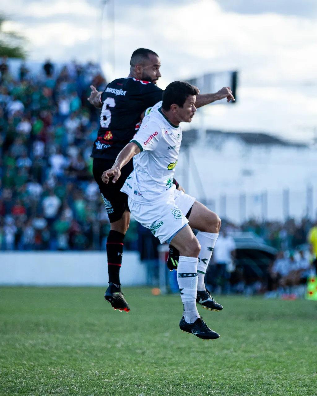 Equipes esbarraram na forte marcação uma da outra.