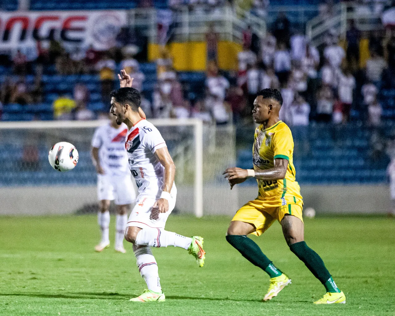 Ferroviário e Pacajus fizeram jogo equilibrado no PV até as duas expulsões do lado do Indio