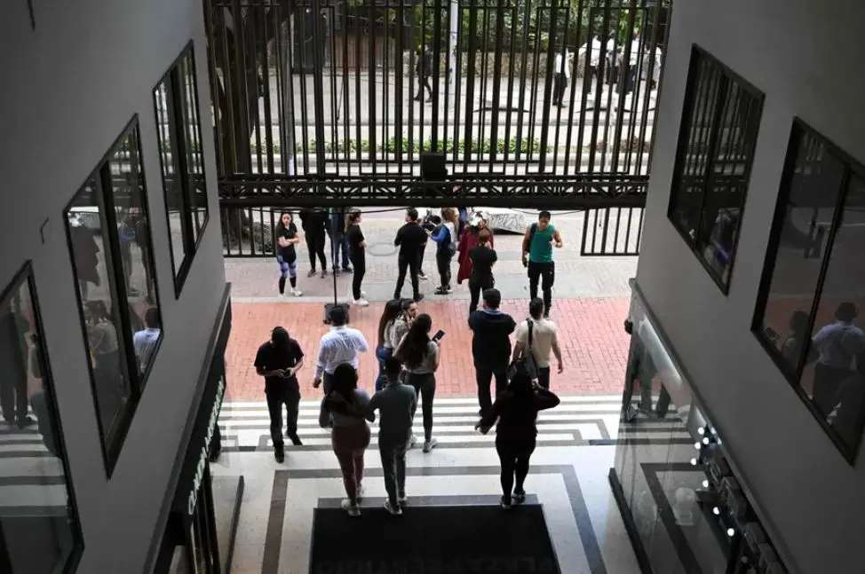 forte terremoto de magnitude 6,1 atingiu o centro da Colômbia e da capital, Bogotá