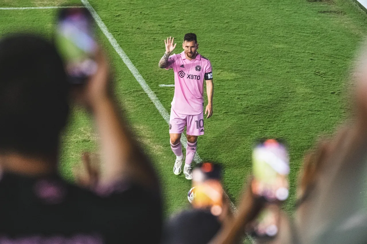 Messi tem sido ovacionado pela torcida nos jogos do Inter Miami