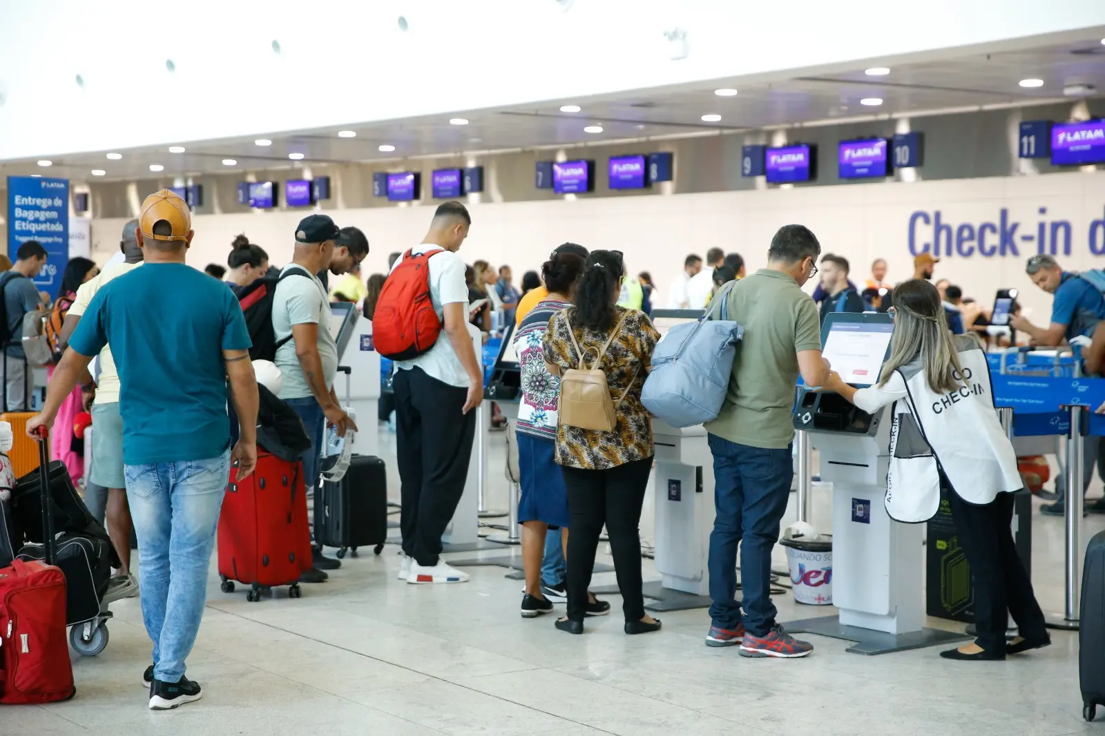 Foto que contém movimentação Aeroporto Internacional de Fortaleza