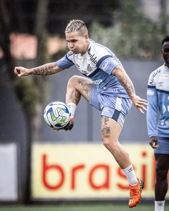 Soteldo é a principal referência técnica do elenco do Santos.