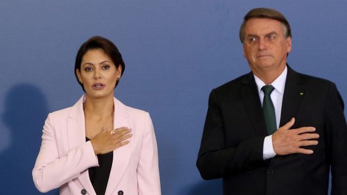 Michelle e Jair Bolsonaro foram convocados a prestar depoimento à PF no caso das joias da Arábia Saudita