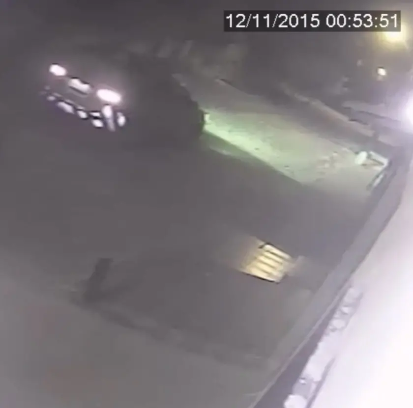 VIATURA DA POLÍCIA MILITAR PASSANDO EM RUA DO CURIÓ