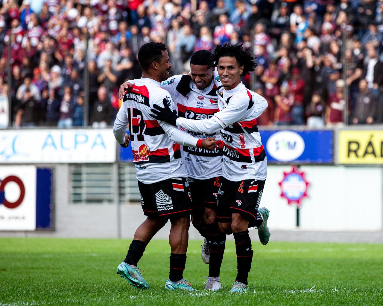 Fora de casa, Ferroviário empata com o Caxias pelo jogo de ida da semifinal  da Série D - Jogada - Diário do Nordeste