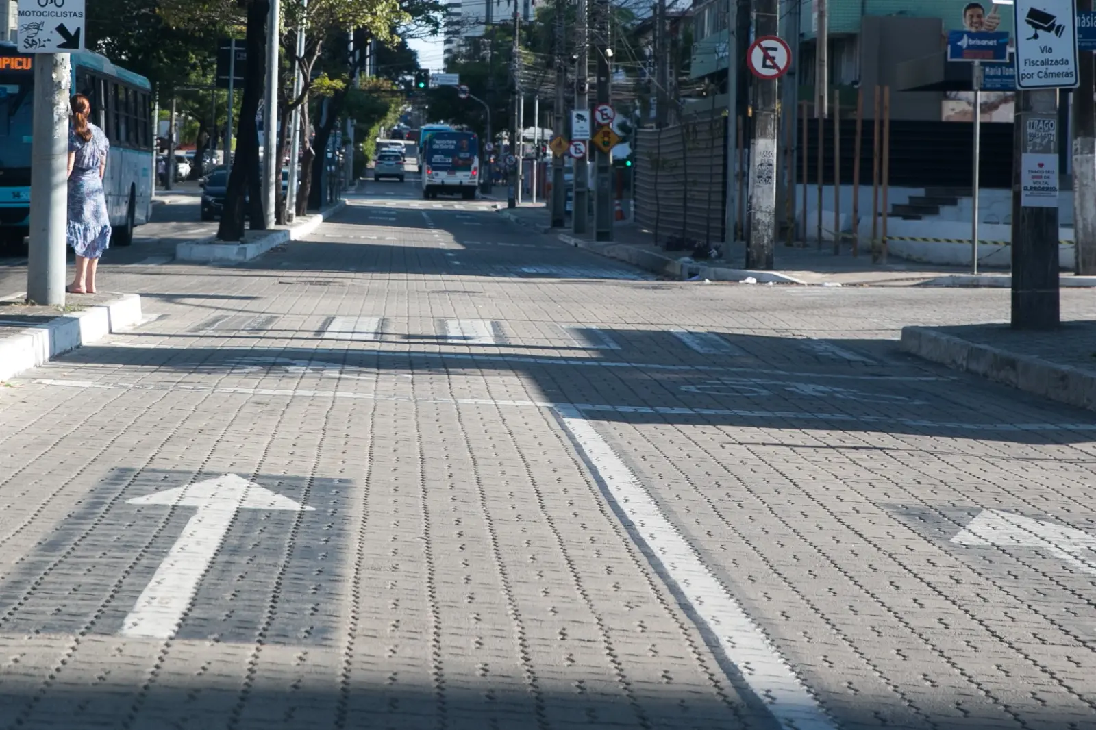 Foto que contém a Avenida Desembargador Moreira