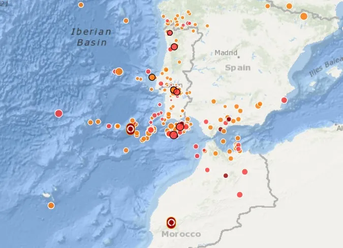 O sismo foi registado às 23h11 (hora local) e ocorreu a cerca de 65 km a sudeste da cidade marroquina de Marrakech
