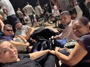 Comitiva do Ceará aguarda em saguão de hotel após terremoto no Marrocos