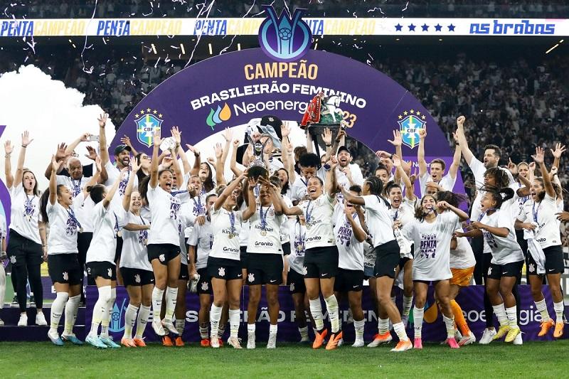 Corinthians vence Ferroviária e leva o Brasileiro Feminino pela 5ª