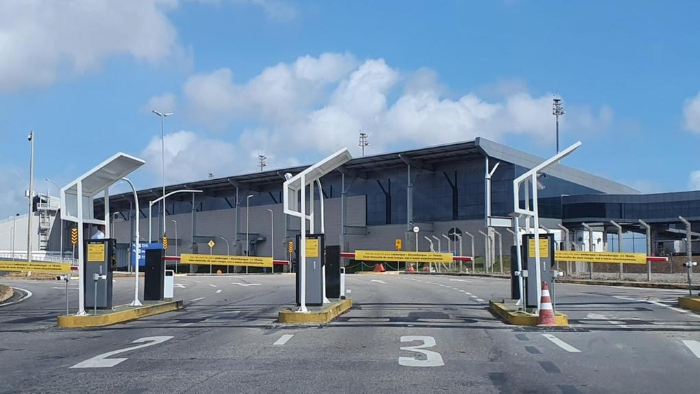 Chancelas do estacionamento do aeroporto de Fortaleza