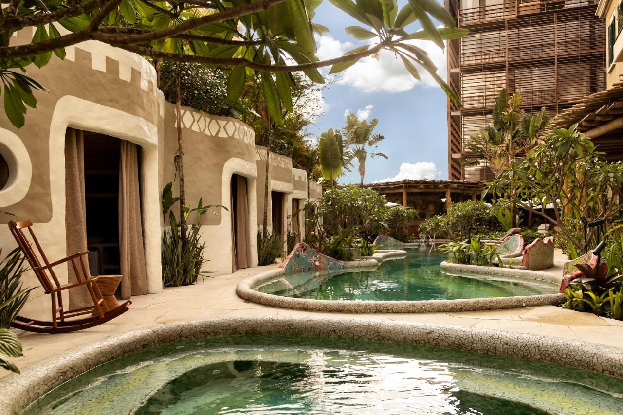 Piscina Rosewood São Paulo, hotel eleito o 27º melhor do mundo pela 50 Best