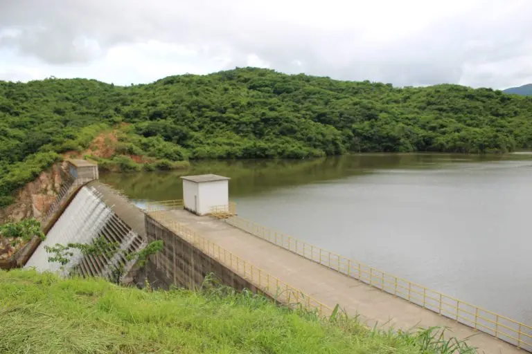 Imagem da notícia Só um açude continua sangrando no CE após quadra chuvosa que chegou a 67; saiba qual