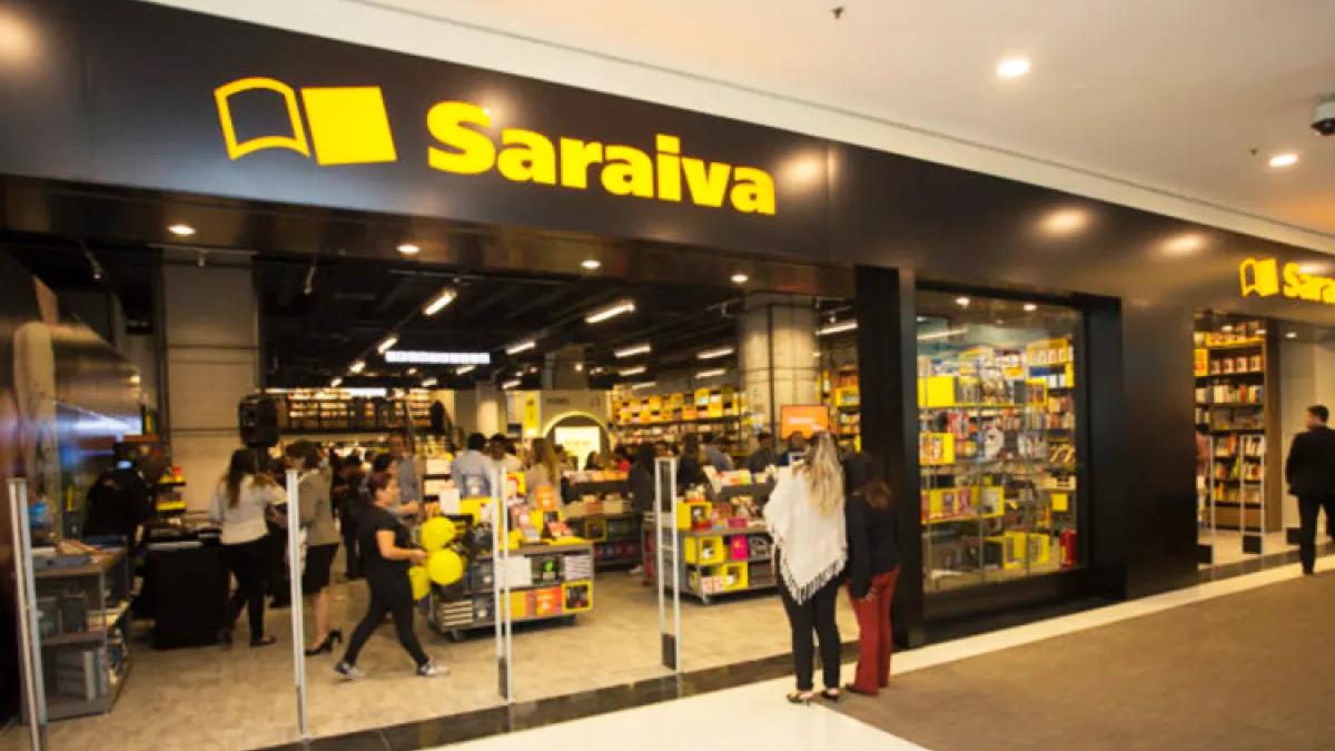 Saraiva fecha todas as lojas e demite funcionários; livraria segue