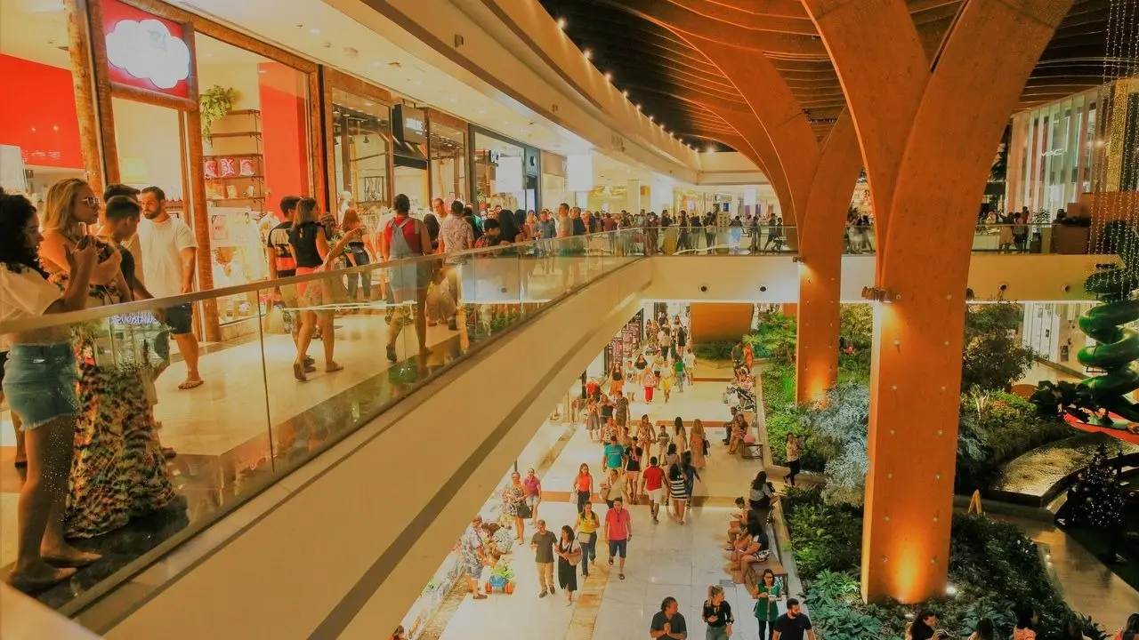Vista de dentro do shopping Iguatemi
