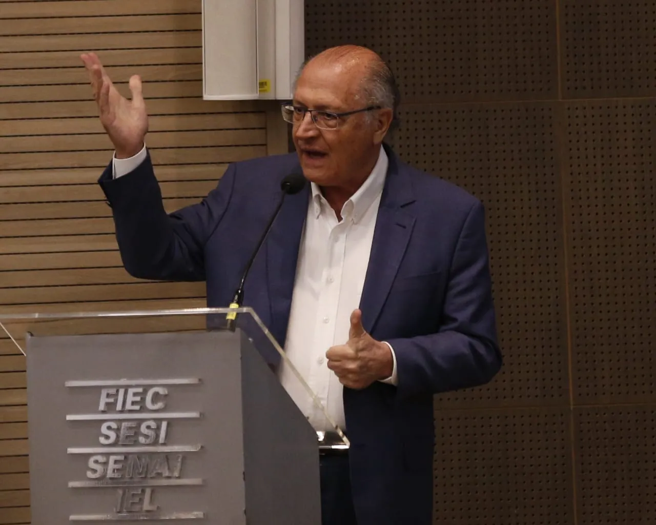 Geraldo Alckmin esteve ainda na Fiec nesta sexta-feira