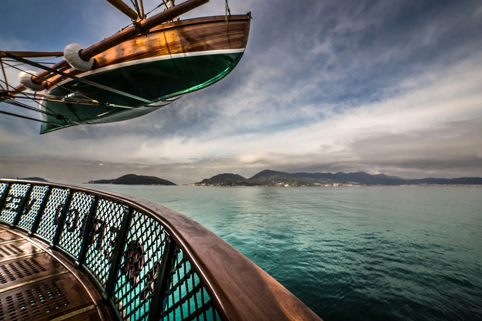 Veleiro Americo Vespucci foi criado em 1930 na Itália