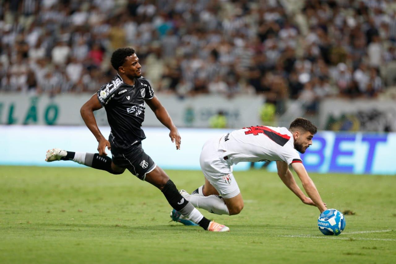 Em jogo ruim, Ceará e Ituano ficam no empate na Arena Castelão - Jogada -  Diário do Nordeste